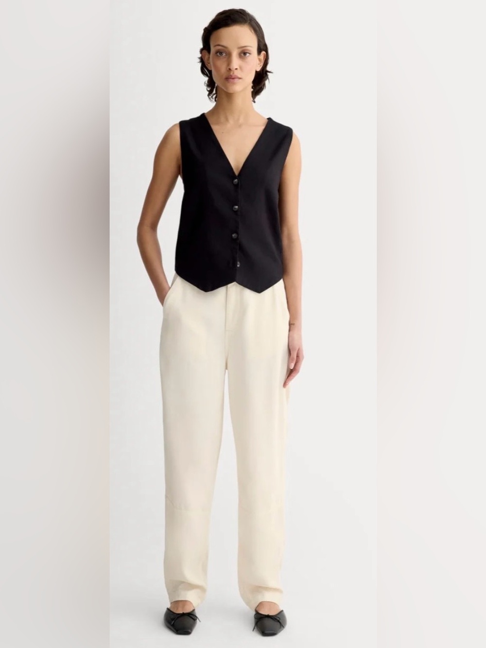 Everlane Buttersoft classic Pants in Cream size 2